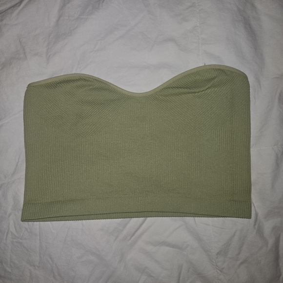 Out From Under Lyonne Seamless Tube Top - Picture 3 of 9
